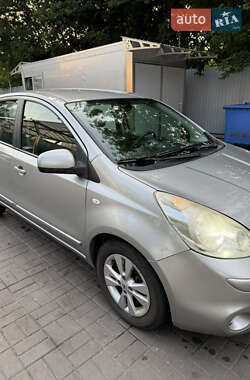 Хэтчбек Nissan Note 2009 в Киеве