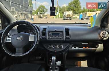 Хэтчбек Nissan Note 2012 в 
