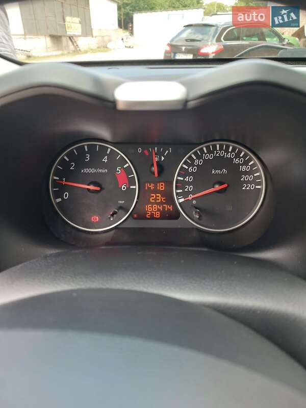 Хэтчбек Nissan Note 2012 в Ровно