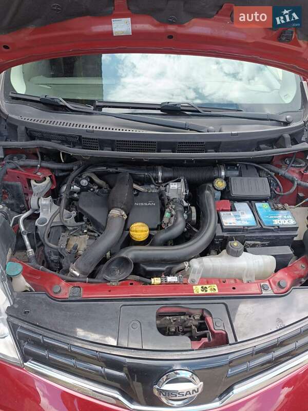 Хэтчбек Nissan Note 2012 в Ровно