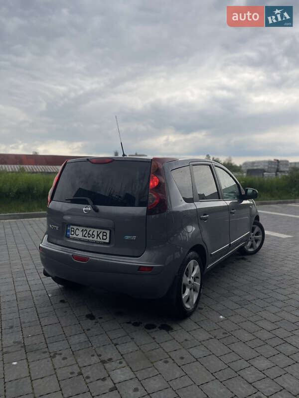 Хетчбек Nissan Note 2010 в Львові