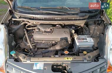 Хэтчбек Nissan Note 2007 в 