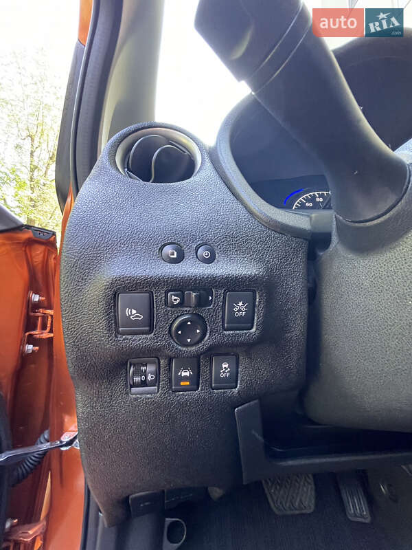 Хэтчбек Nissan Note 2017 в Киеве фото 15 Хэтчбек Nissan Note 2017 в Киеве