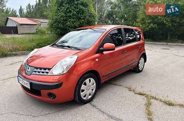 Хэтчбек Nissan Note 2006 в 