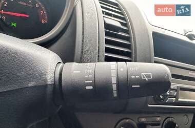 Хэтчбек Nissan Note 2006 в 