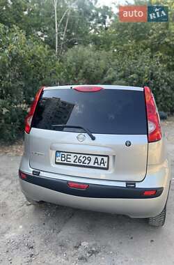 Хэтчбек Nissan Note 2007 в 