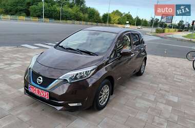 Хэтчбек Nissan Note 2016 в Киеве