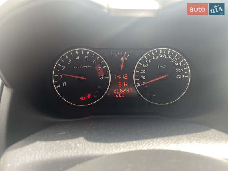 Хэтчбек Nissan Note 2013 в Ирпене