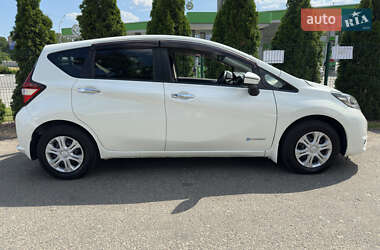Хэтчбек Nissan Note 2017 в 