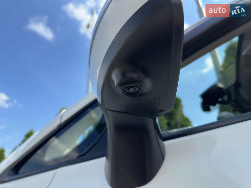 Хэтчбек Nissan Note 2017 в Киеве