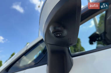 Хэтчбек Nissan Note 2017 в 