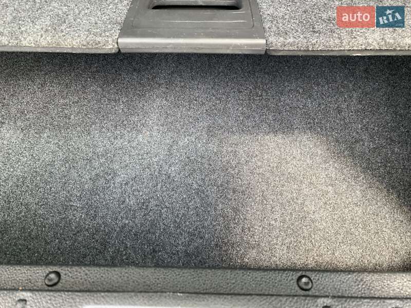 Хэтчбек Nissan Note 2009 в Одессе