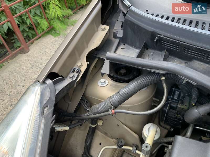 Хэтчбек Nissan Note 2009 в Одессе