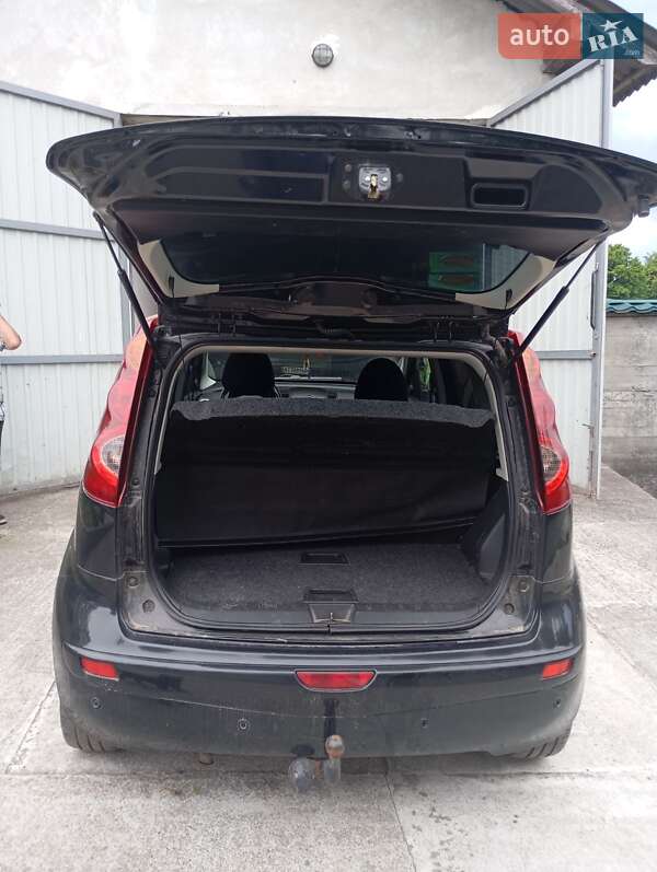 Хэтчбек Nissan Note 2010 в Ивано-Франковске