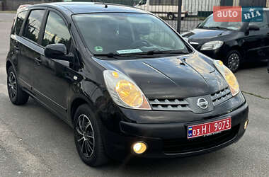 Хэтчбек Nissan Note 2006 в 
