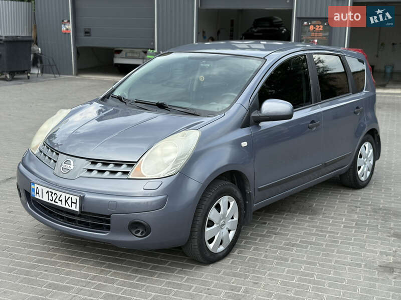 Хэтчбек Nissan Note 2008 в Киеве