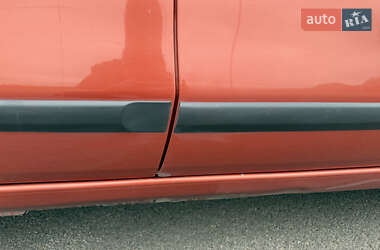 Хэтчбек Nissan Note 2007 в 