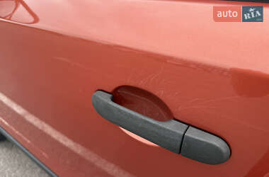 Хэтчбек Nissan Note 2007 в 