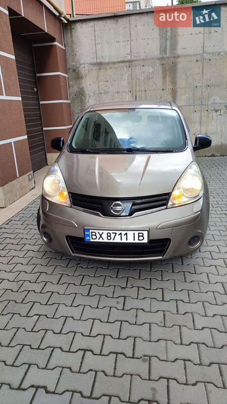 Хэтчбек Nissan Note 2012 в Хмельницком