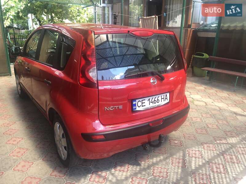 Хэтчбек Nissan Note 2006 в Черновцах