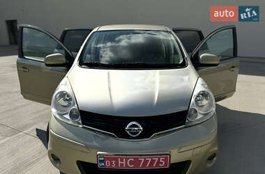 Хэтчбек Nissan Note 2009 в 