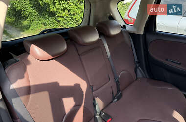 Хэтчбек Nissan Note 2006 в 