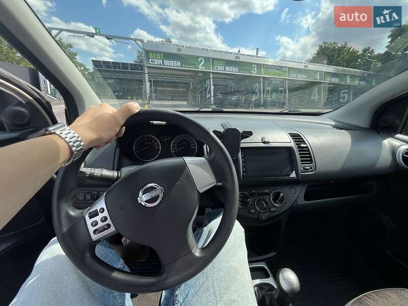 Хэтчбек Nissan Note 2011 в Кропивницком