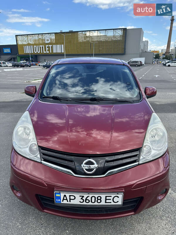 Хэтчбек Nissan Note 2011 в Киеве