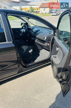 Хэтчбек Nissan Note 2006 в 