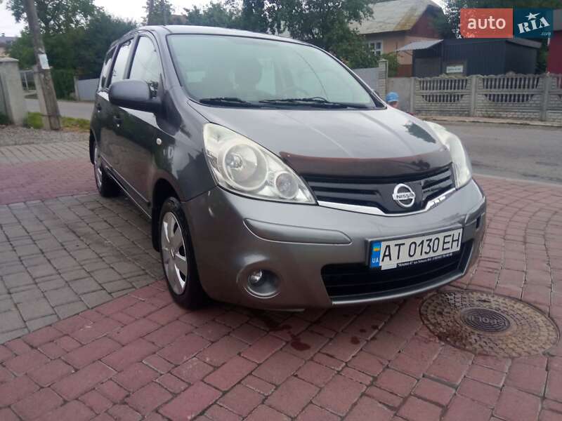 Хэтчбек Nissan Note 2013 в Ивано-Франковске