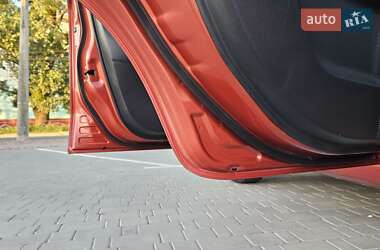 Хэтчбек Nissan Note 2007 в 