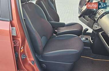 Хэтчбек Nissan Note 2007 в 