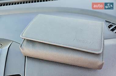 Хэтчбек Nissan Note 2007 в 