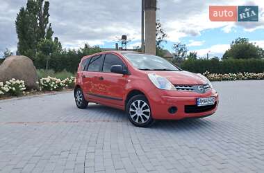 Хэтчбек Nissan Note 2008 в Коростене