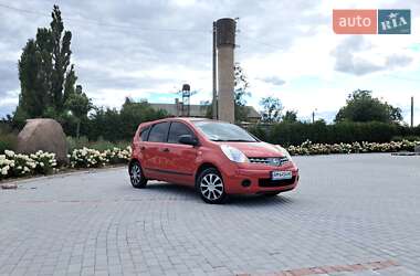 Хэтчбек Nissan Note 2008 в Коростене