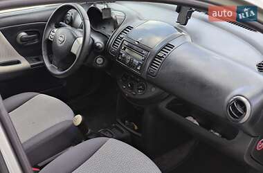 Хэтчбек Nissan Note 2008 в 