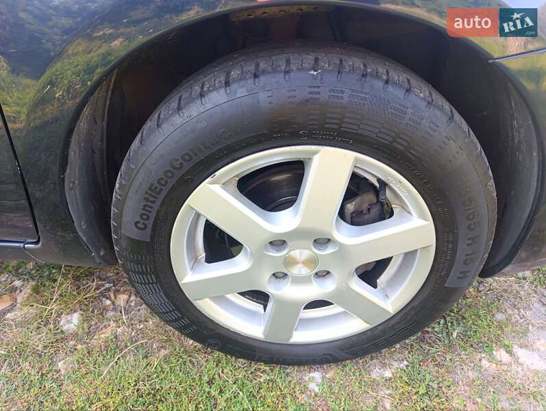 Хэтчбек Nissan Note 2006 в Виннице