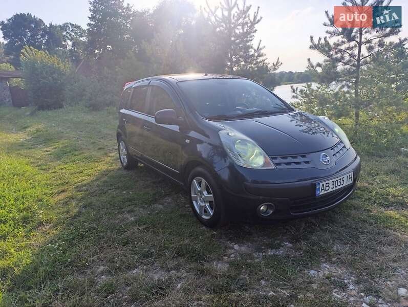 Хэтчбек Nissan Note 2006 в Виннице