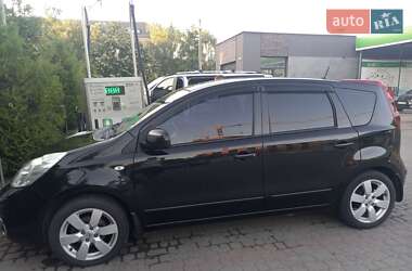Хэтчбек Nissan Note 2013 в Ивано-Франковске