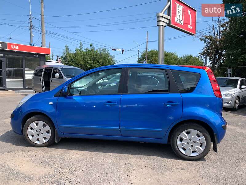 Хэтчбек Nissan Note 2006 в Виннице