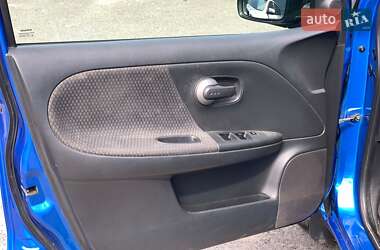 Хэтчбек Nissan Note 2006 в 