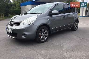Хэтчбек Nissan Note 2011 в Староконстантинове