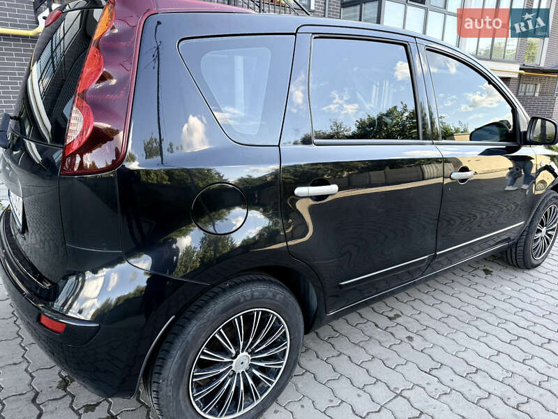 Хэтчбек Nissan Note 2011 в Жовкве фото 8 Хэтчбек Nissan Note 2011 в Жовкве