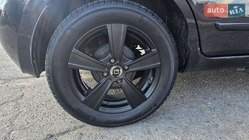 Хэтчбек Nissan Note 2009 в Каменском