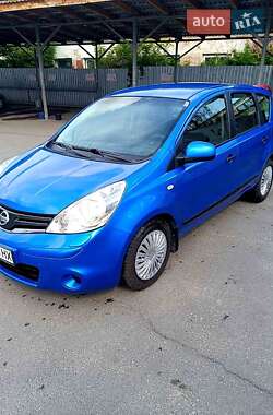 Хэтчбек Nissan Note 2011 в Звягеле
