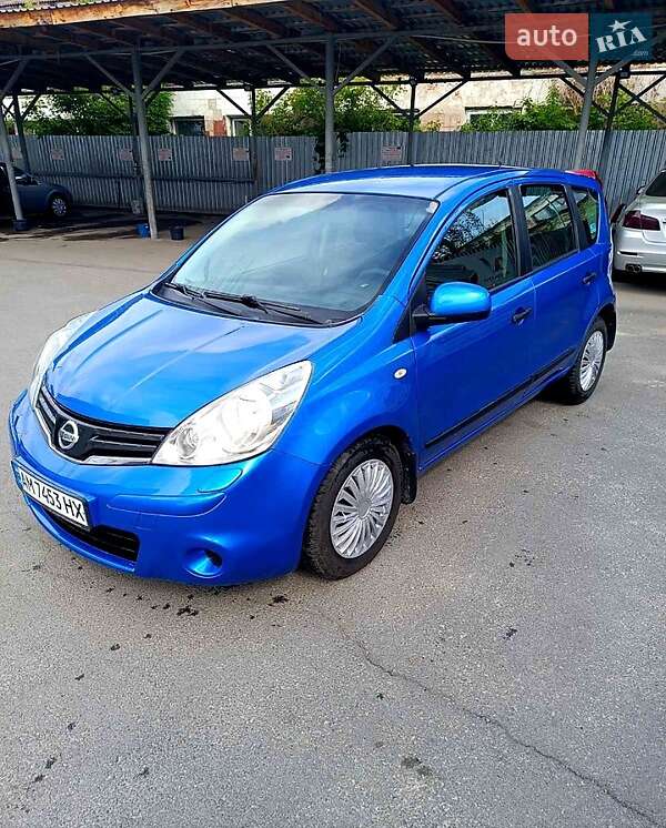 Хетчбек Nissan Note 2011 в Звягелі фото 6 Хетчбек Nissan Note 2011 в Звягелі