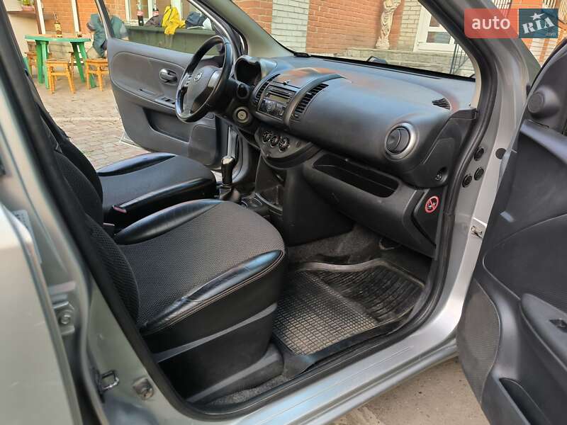 Хэтчбек Nissan Note 2008 в Гадяче