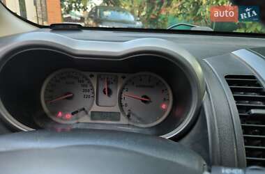 Хетчбек Nissan Note 2008 в Гадячі