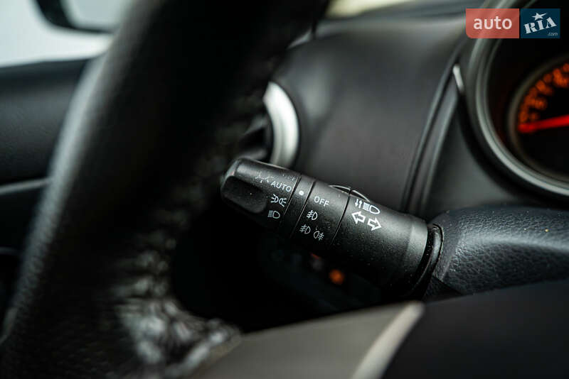 Хэтчбек Nissan Note 2007 в Киеве