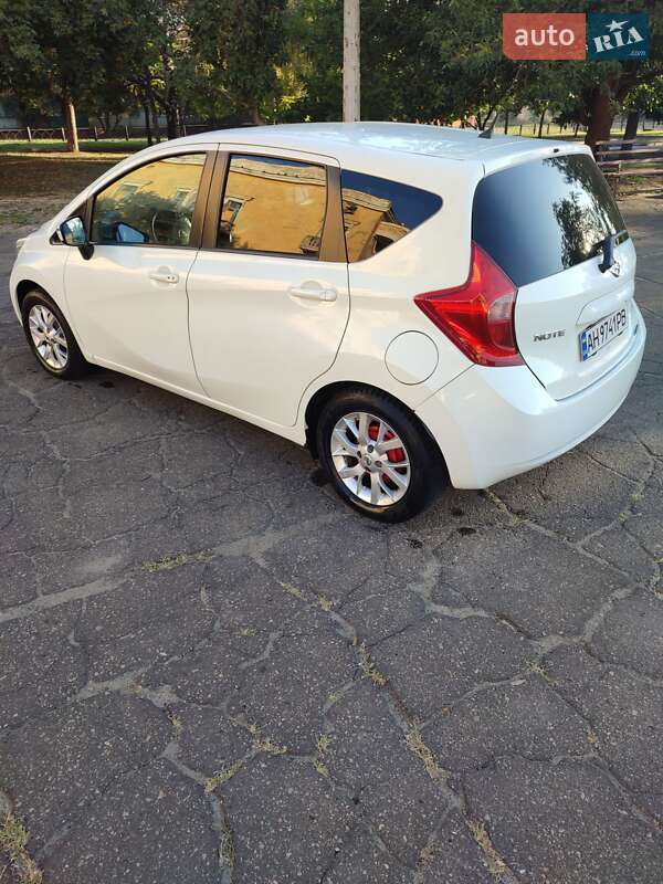 Хэтчбек Nissan Note 2015 в Краматорске